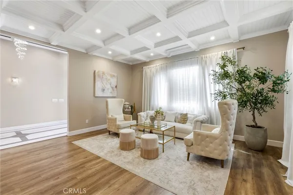 $6,500 | 6450 Teesdale Avenue, North Hollywood, CA 91606