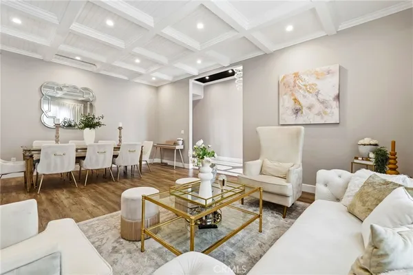 $6,500 | 6450 Teesdale Avenue, North Hollywood, CA 91606