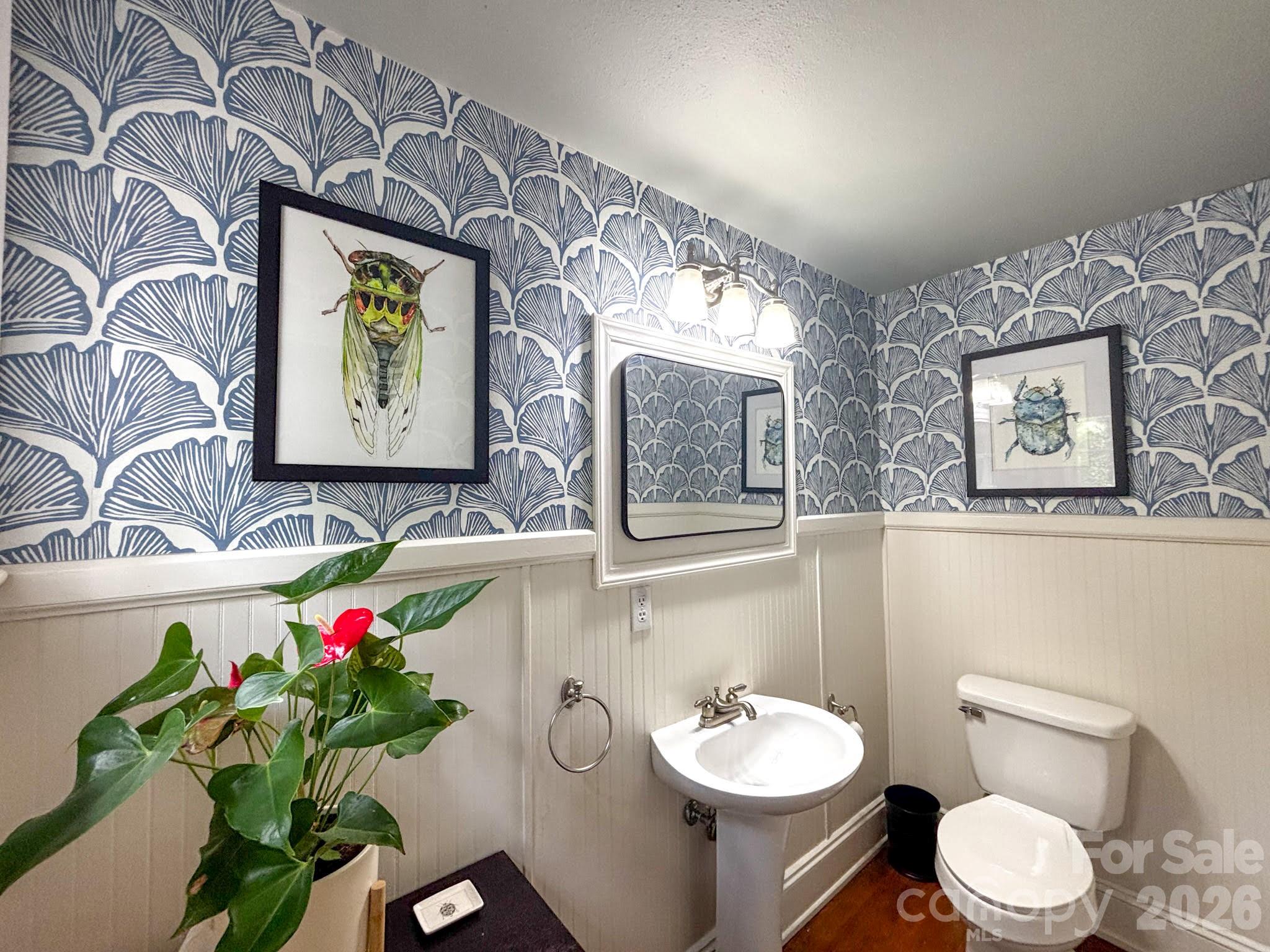 431 9th Street Northwest Hickory, NC 28601 - Photo 3 of 8