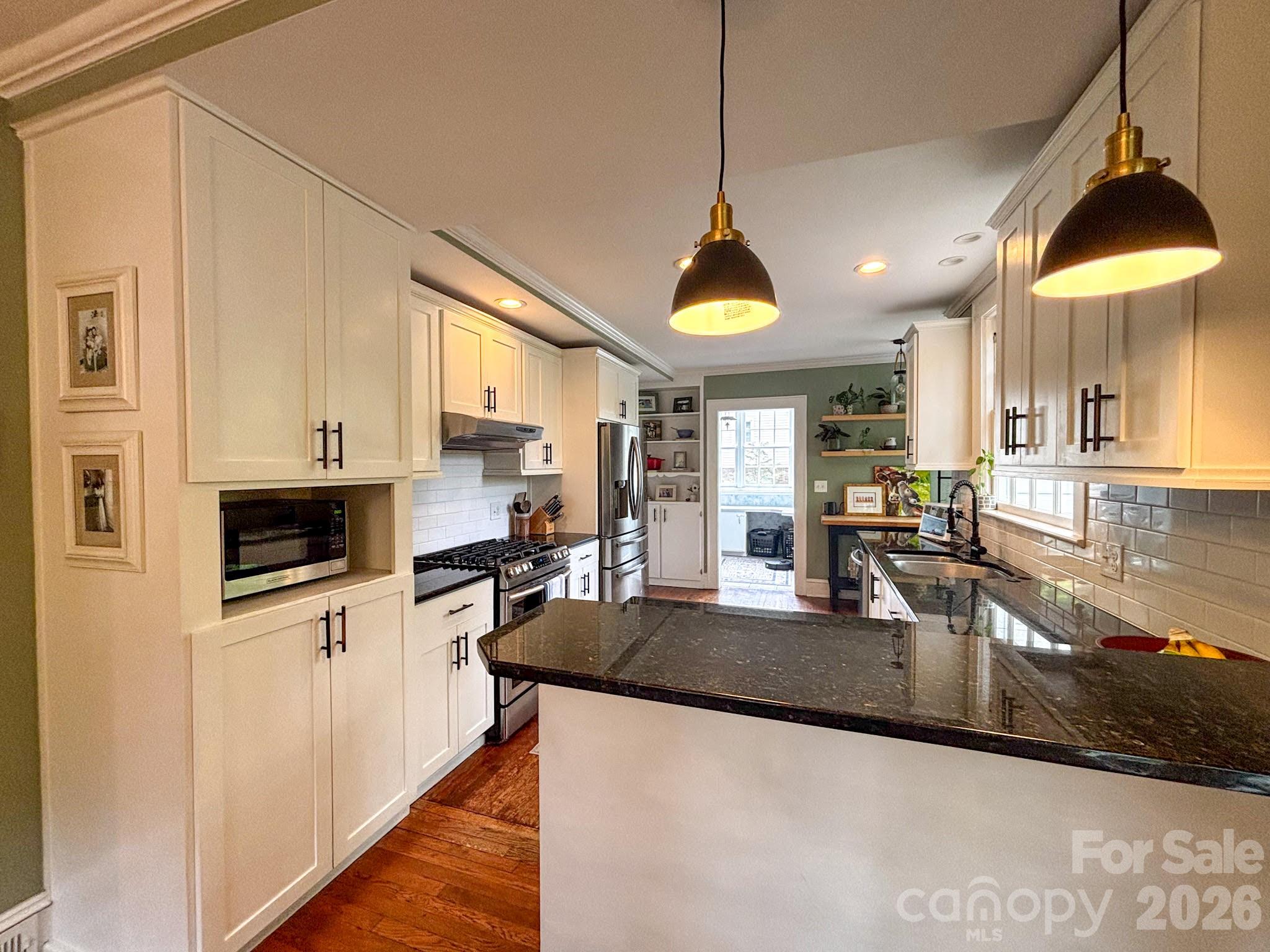 431 9th Street Northwest Hickory, NC 28601 - Photo 8 of 8