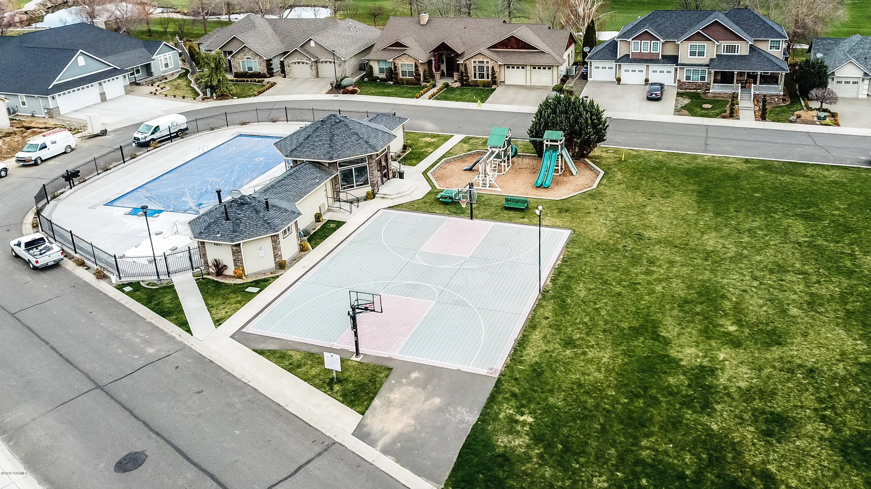 9202 Coolidge Road Yakima, WA 98903 - Photo 45 of 45 an aerial view of a house