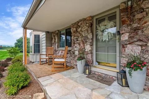 $749,000 | 25271 West Elm Grove Drive, Barrington, IL 60010