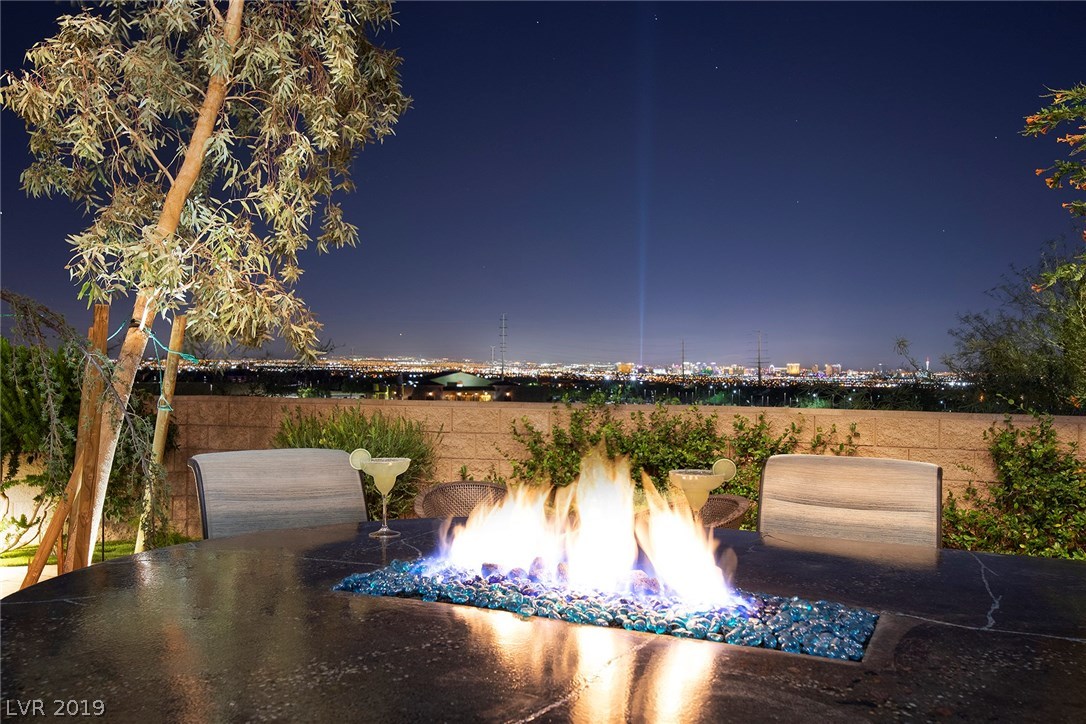 2276 Sunrise Ridge Court Henderson, NV 89052 - Photo 4 of 48 Gallery Image 4
