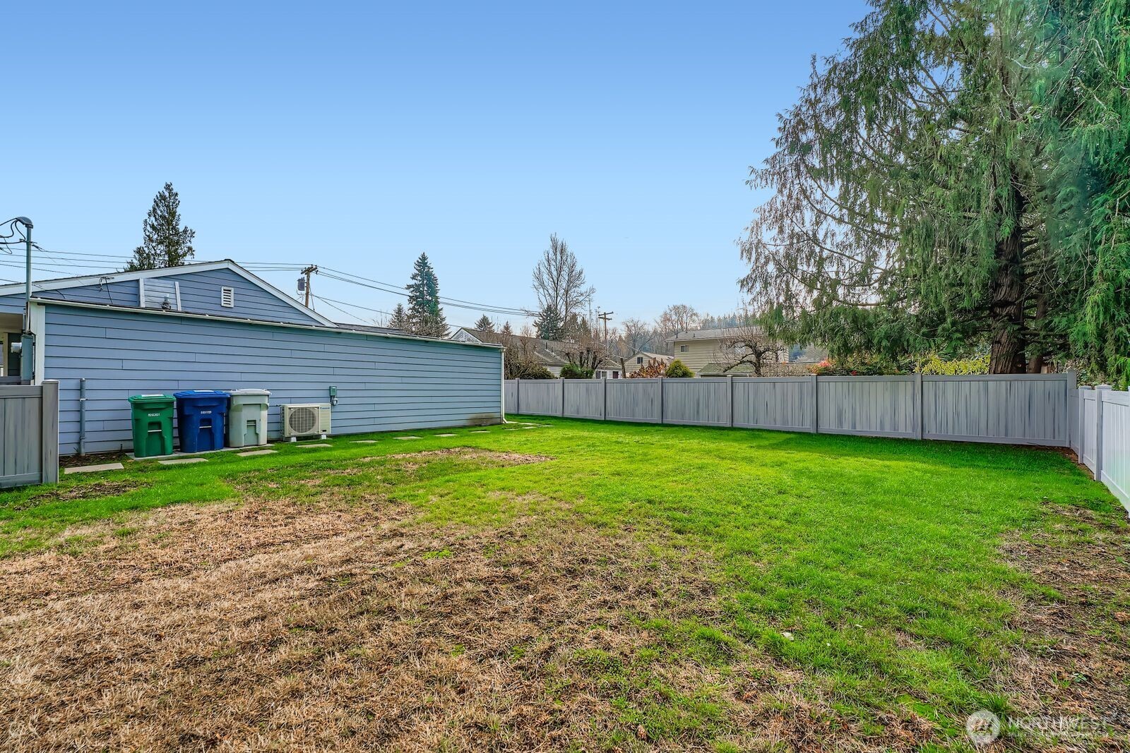 3533 Southeast 5th Street Renton, WA 98058 - Photo 22 of 25 a view of a backyard with a garden and plants