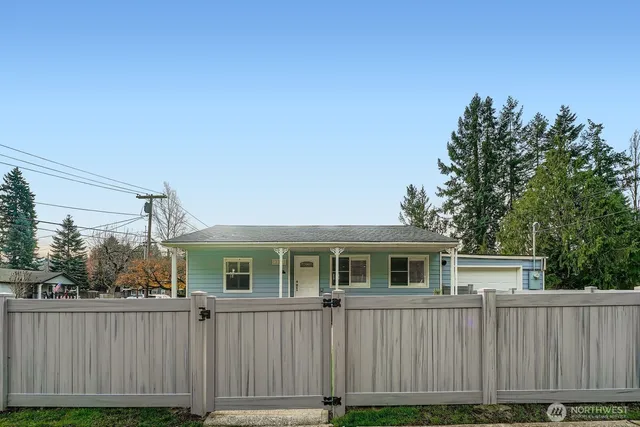 $550,000 | 3533 Southeast 5th Street, Renton, WA 98058