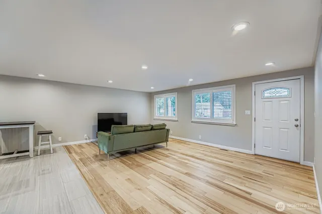 $550,000 | 3533 Southeast 5th Street, Renton, WA 98058