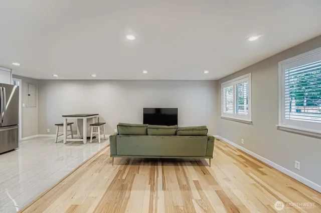 $550,000 | 3533 Southeast 5th Street, Renton, WA 98058