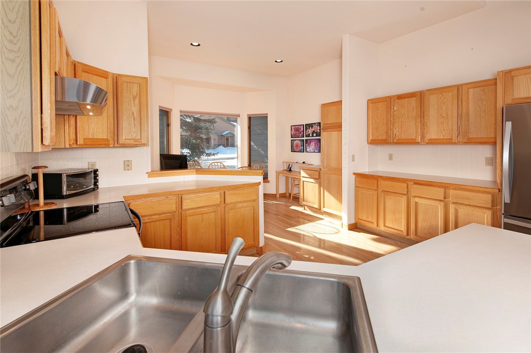 714 Eveningstar Road Silverthorne, CO 80498 - Photo 12 of 28 Gallery Image 12