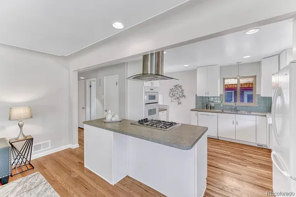 $2,895 | 3423 West 39th Avenue, Denver, CO 80211