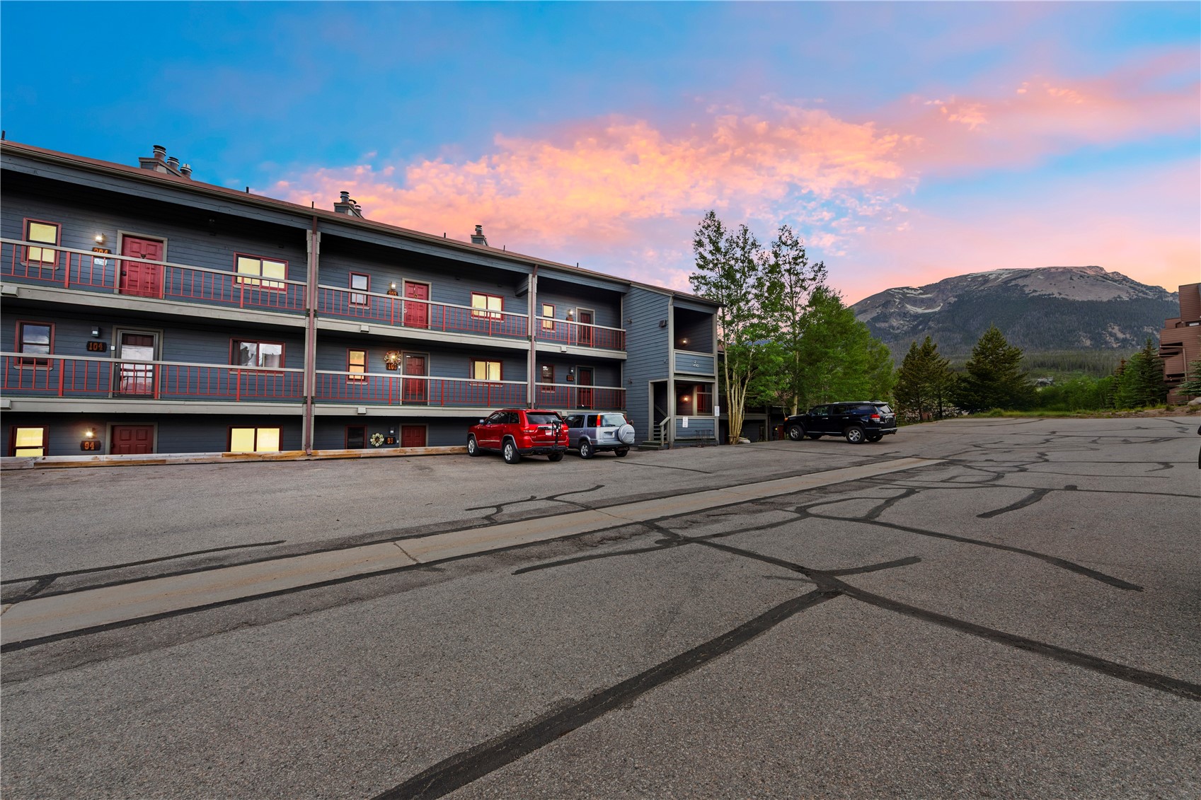 9490 Ryan Gulch Road, Unit 94202 Silverthorne, CO 80498 - Photo 49 of 50 a view of street