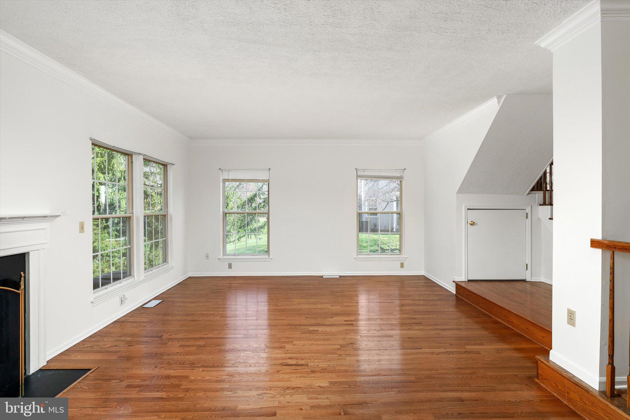 38 Castleton Road Princeton, NJ 08540 - Photo 14 of 28 Living Room