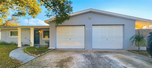 $1,800 | 3814 Holiday Lake Drive, Holiday, FL 34691