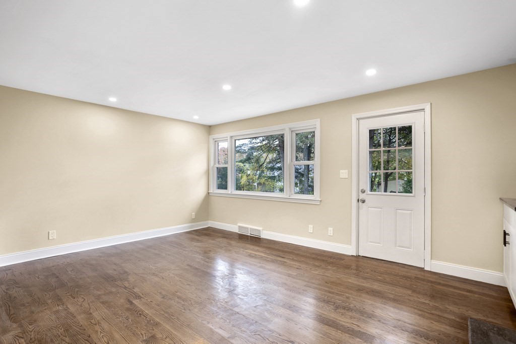 31 Gardner Road Easton, MA 02356 - Photo 12 of 26 Gallery Image 12
