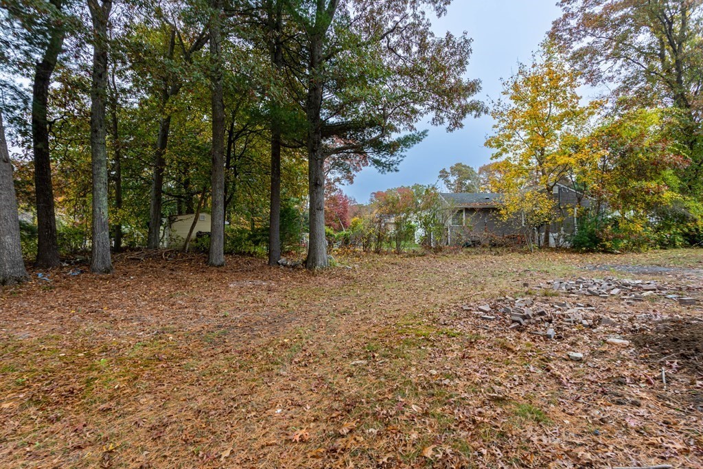 31 Gardner Road Easton, MA 02356 - Photo 4 of 26 Gallery Image 4