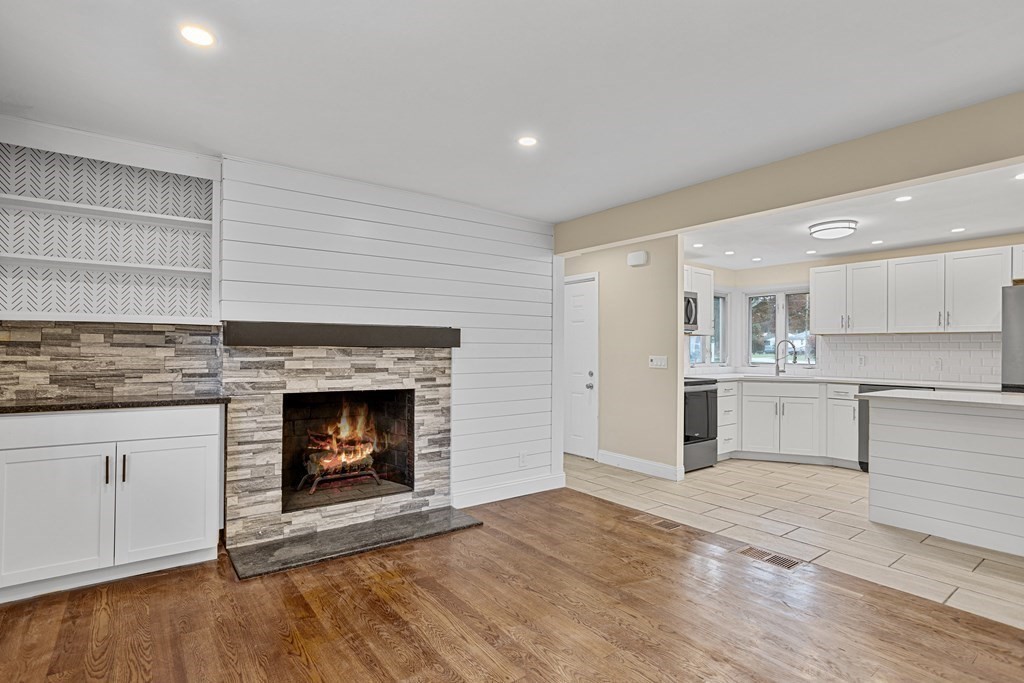 31 Gardner Road Easton, MA 02356 - Photo 6 of 26 Gallery Image 6
