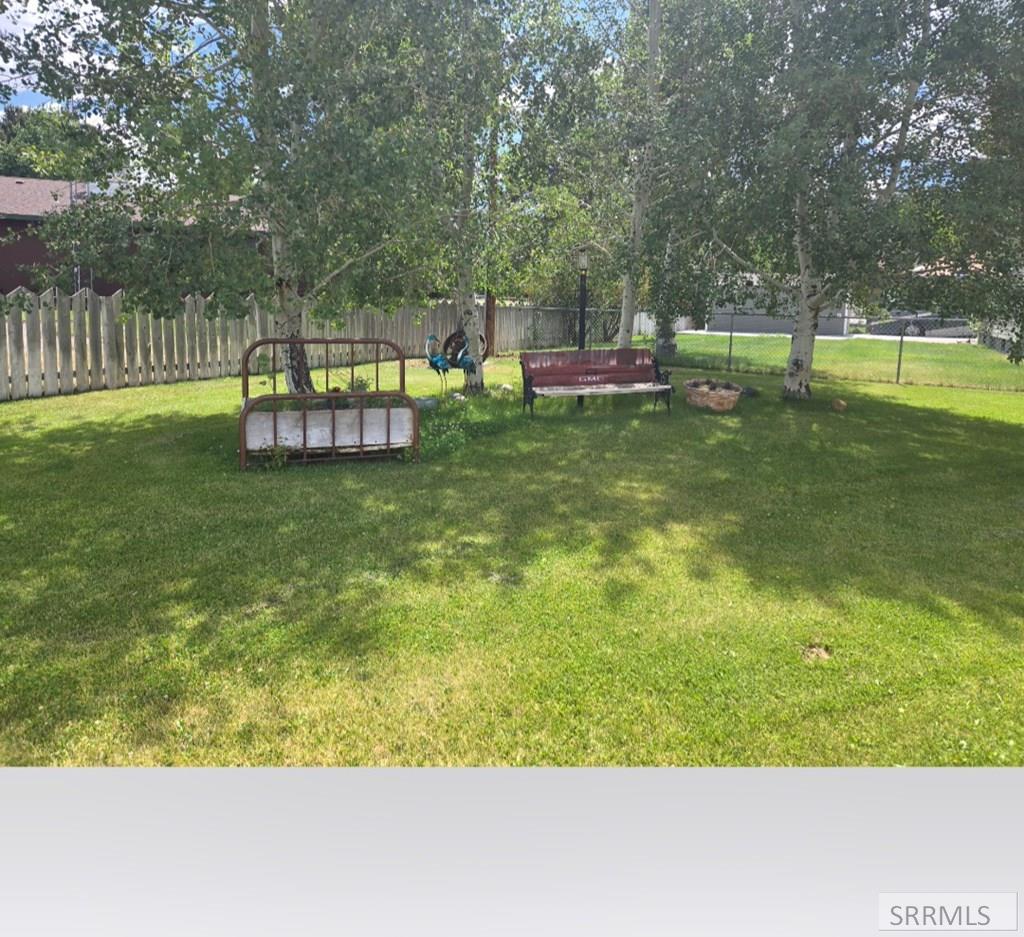 111 Hickok Mackay, ID 83251 - Photo 5 of 37
