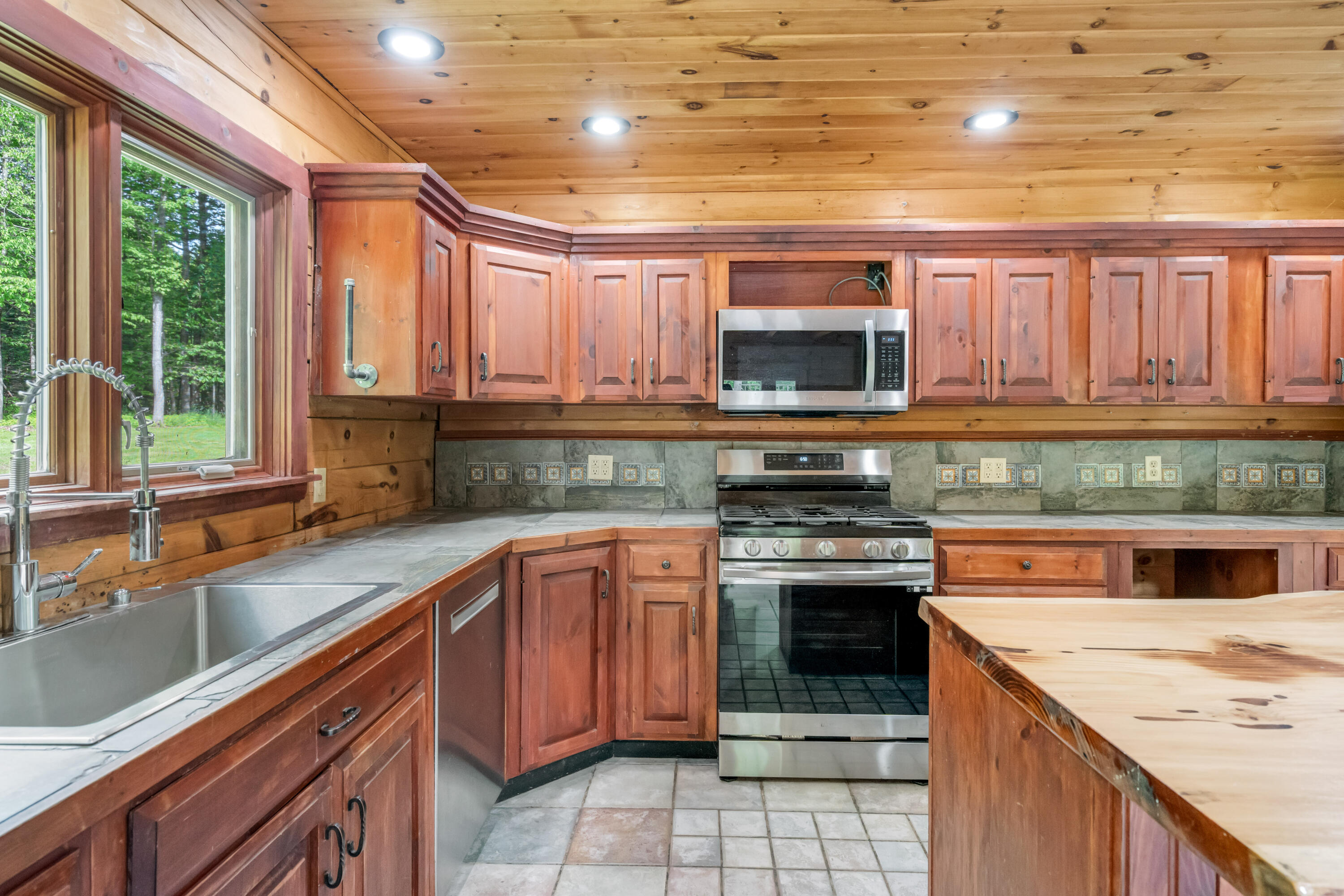41 Sandy Point Road Vassalboro, ME 04989 - Photo 20 of 59 DSC03314