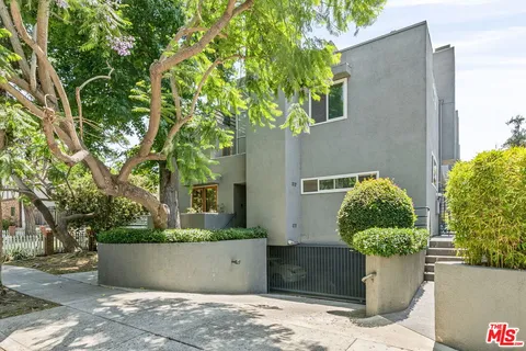 $1,690,000 | 2408 34th Street, Unit 4, Santa Monica, CA 90405