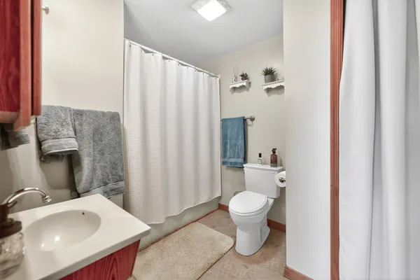 $239,900 | 714 Ellwood Avenue, DeKalb, IL 60115