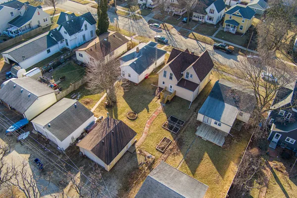 $239,900 | 714 Ellwood Avenue, DeKalb, IL 60115