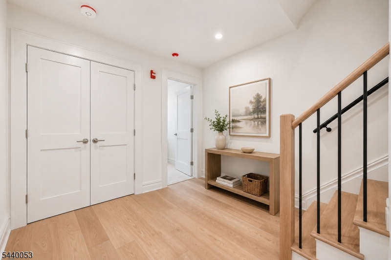 1209 Littleton Road, Unit E Morris Plains, NJ 07950 - Photo 3 of 14