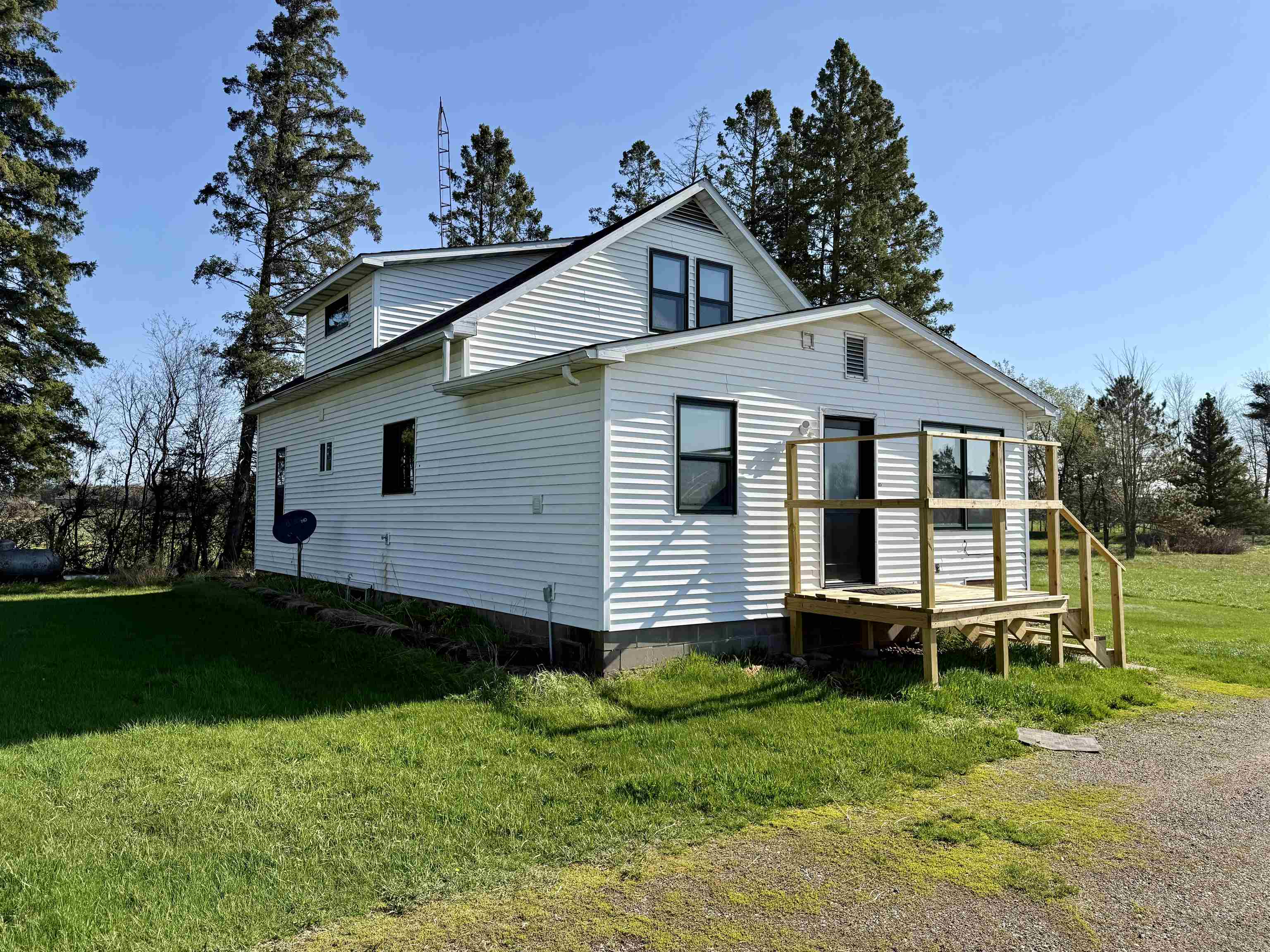 N3439 Woodlawn Road Kennan, WI 54537 - Photo 3 of 29