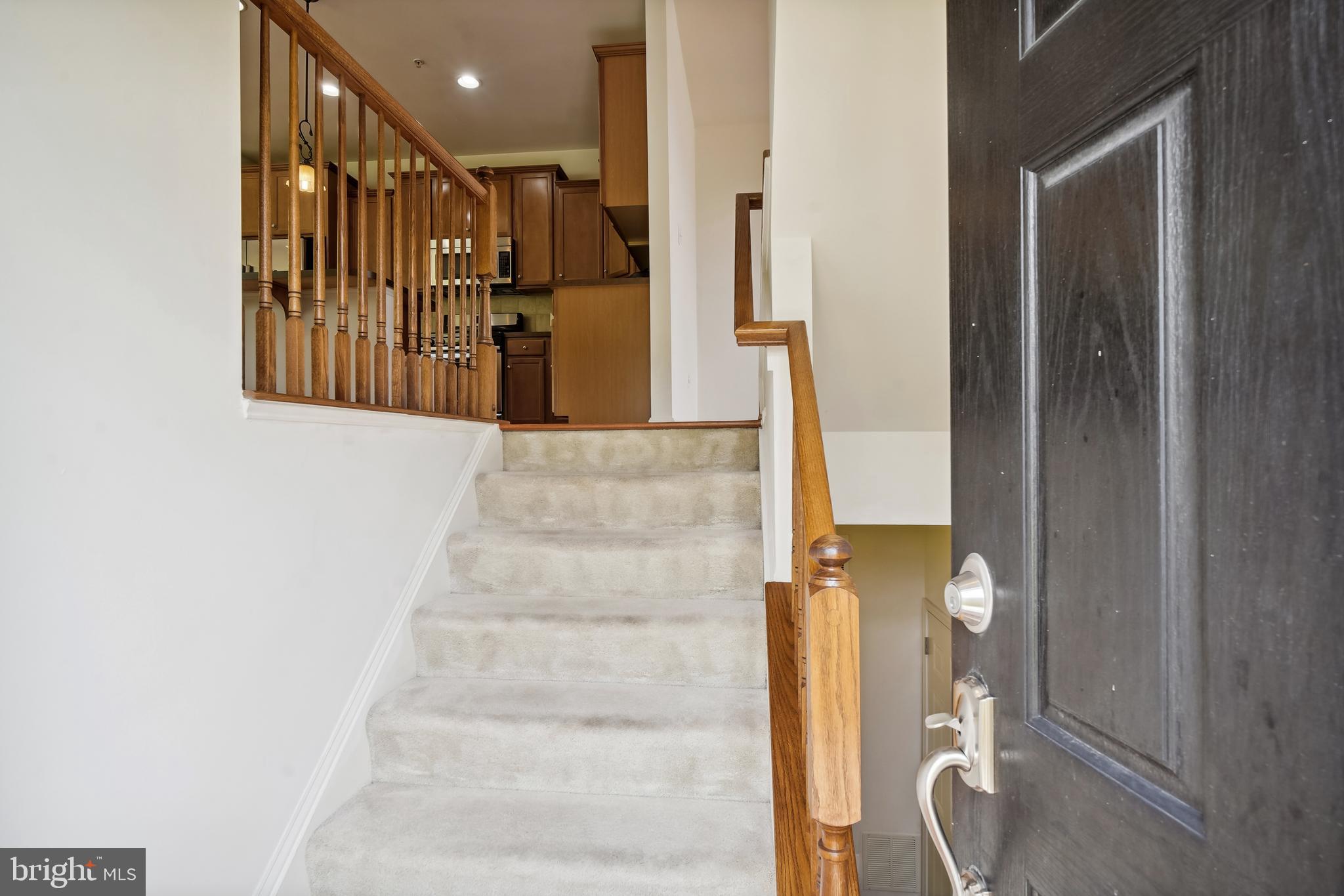 5044 Wesley Square Frederick, MD 21703 - Photo 5 of 46 Welcome to End Unit