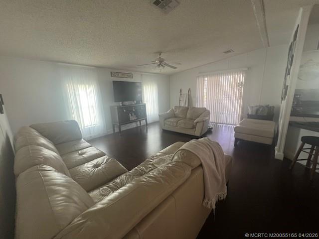 3430 Bayridge Road Lantana, FL 33462 - Photo 7 of 46