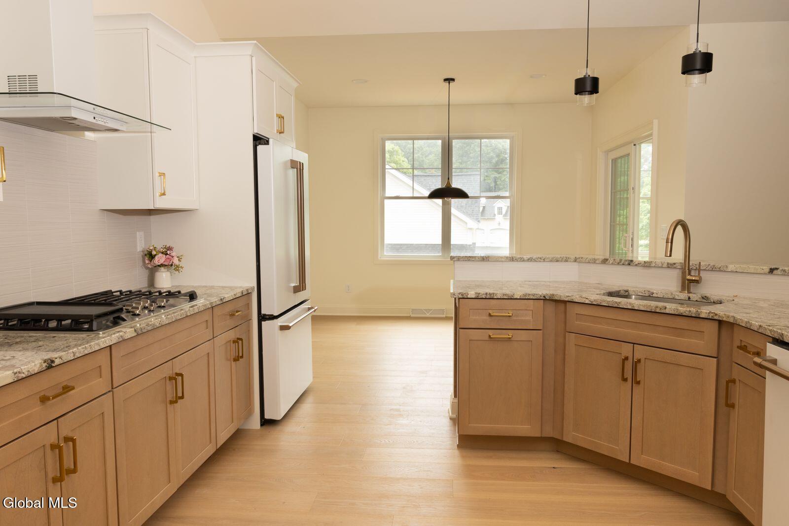 105 Maxwell Road Colonie, NY 12110 - Photo 7 of 43 Kitchen-2