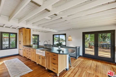 $2,975,000 | 1551 Penny Road, Topanga, CA 90290