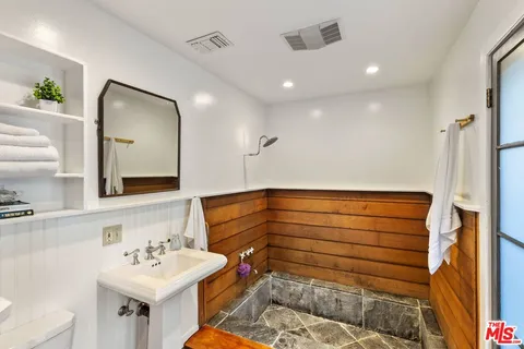 $2,975,000 | 1551 Penny Road, Topanga, CA 90290