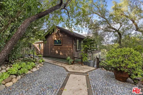 $2,975,000 | 1551 Penny Road, Topanga, CA 90290