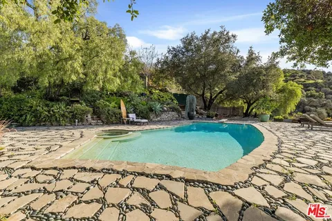 $2,975,000 | 1551 Penny Road, Topanga, CA 90290