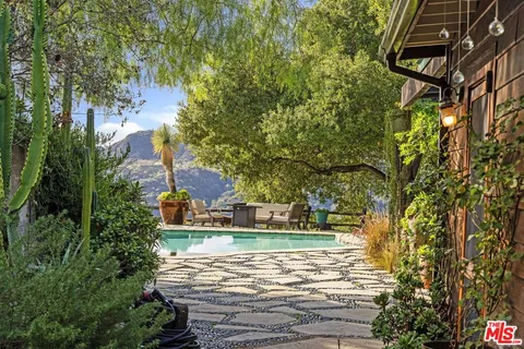 $2,975,000 | 1551 Penny Road, Topanga, CA 90290