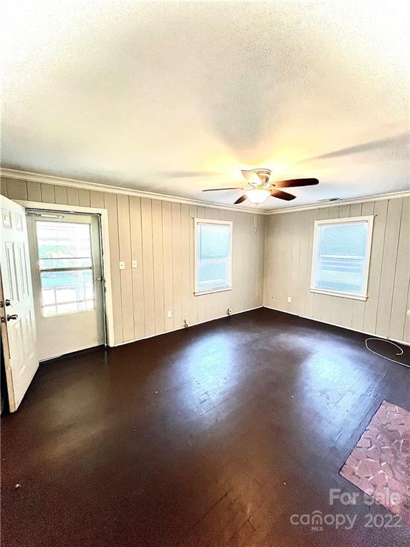 1425 Remount Road Charlotte, NC 28208 - Photo 4 of 11 Gallery Image 4