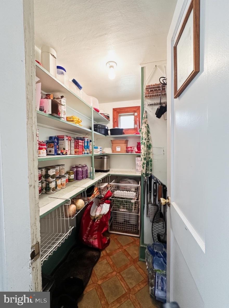 36 Martin Diggs Way Onemo, VA 23130 - Photo 8 of 64 a kitchen with stainless steel appliances granite countertop a stove and a cabinets