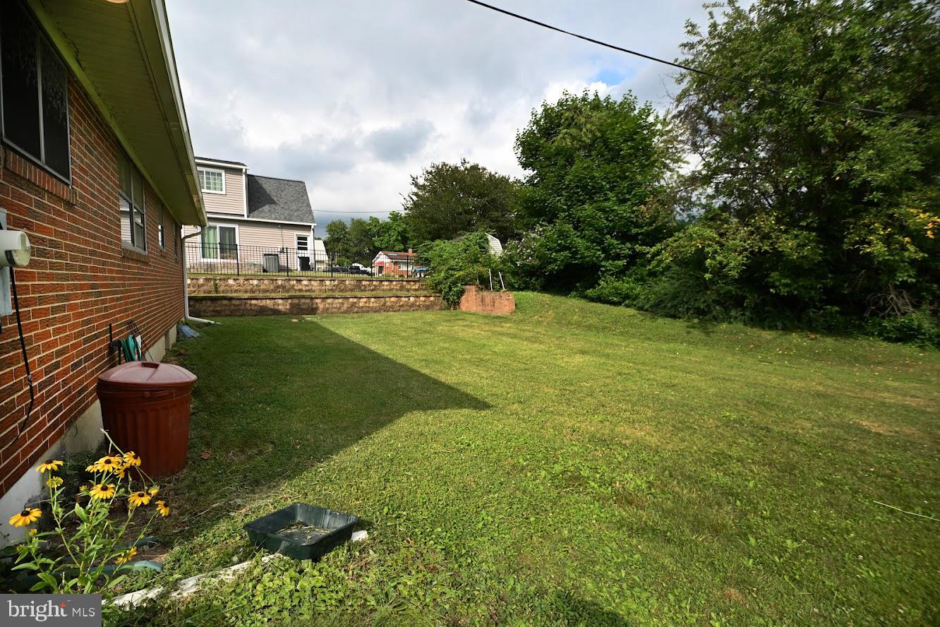 4121 Lochcarrow Road Baltimore, MD 21236 - Photo 4 of 18