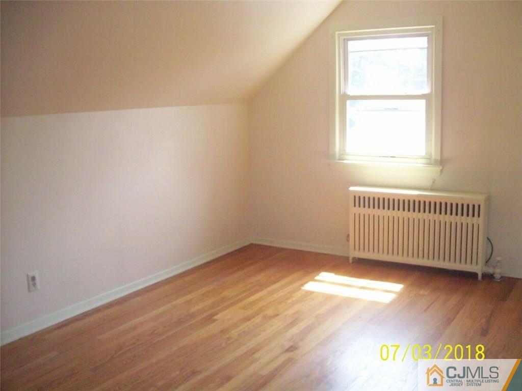 521 Decatur Avenue Middlesex, NJ 08846 - Photo 12 of 15 Gallery Image 12