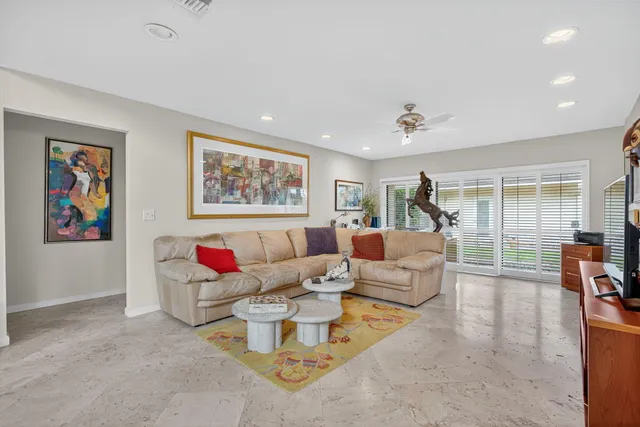 $945,000 | 13872 Greensview Drive, Palm Beach Gardens, FL 33418