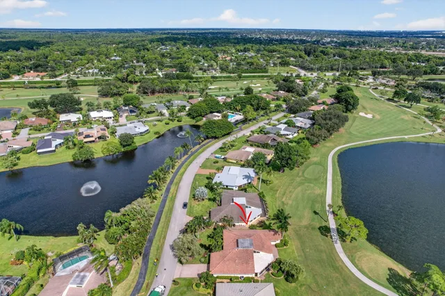 $945,000 | 13872 Greensview Drive, Palm Beach Gardens, FL 33418