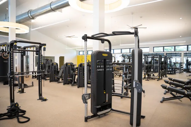 $945,000 | 13872 Greensview Drive, Palm Beach Gardens, FL 33418