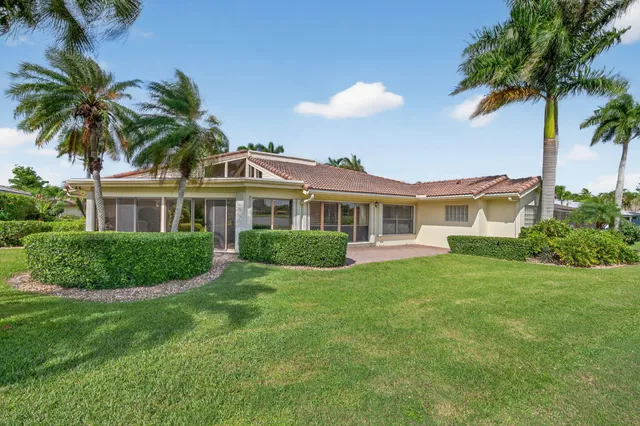 $945,000 | 13872 Greensview Drive, Palm Beach Gardens, FL 33418