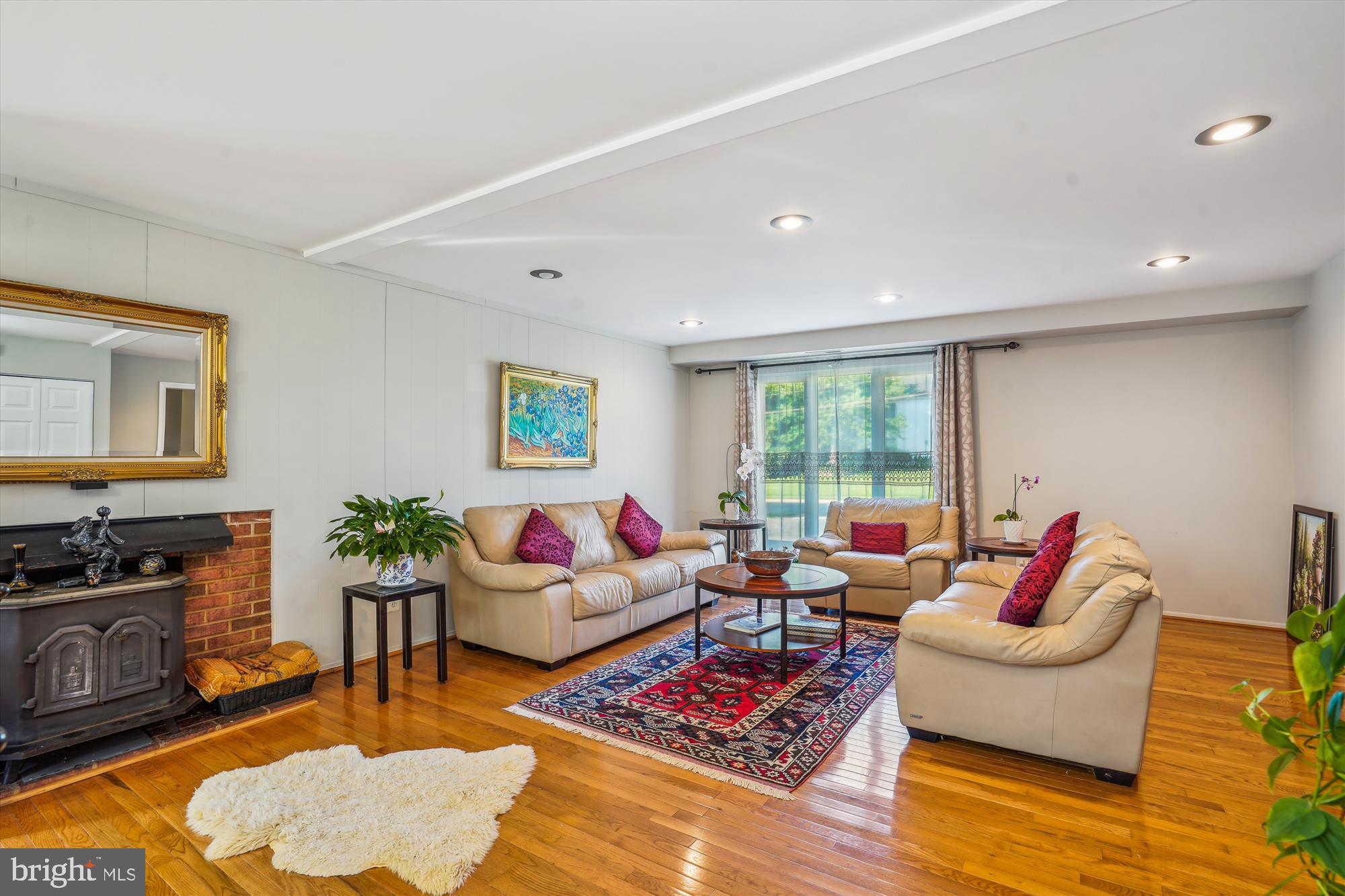1803 Rupert Street McLean, VA 22101 - Photo 6 of 20 a living room with furniture rug and window