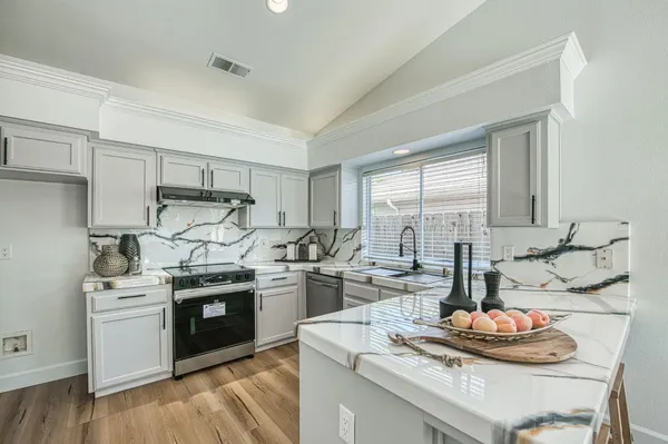 $449,900 | 4994 West Decatur Avenue, Fresno, CA 93722