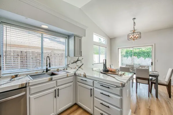 $449,900 | 4994 West Decatur Avenue, Fresno, CA 93722