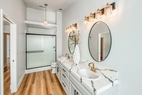 $449,900 | 4994 West Decatur Avenue, Fresno, CA 93722