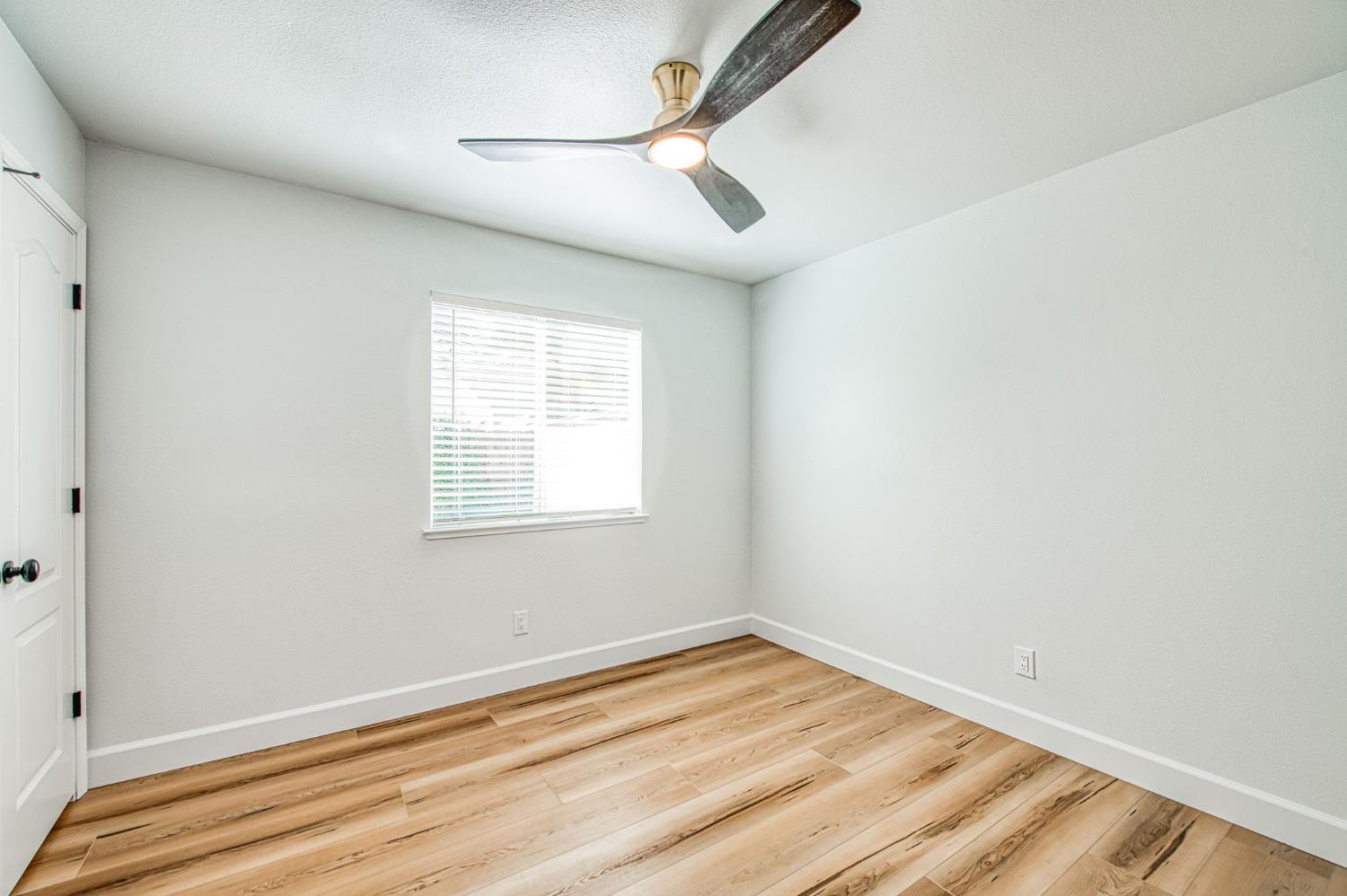 4994 West Decatur Avenue Fresno, CA 93722 - Photo 28 of 45