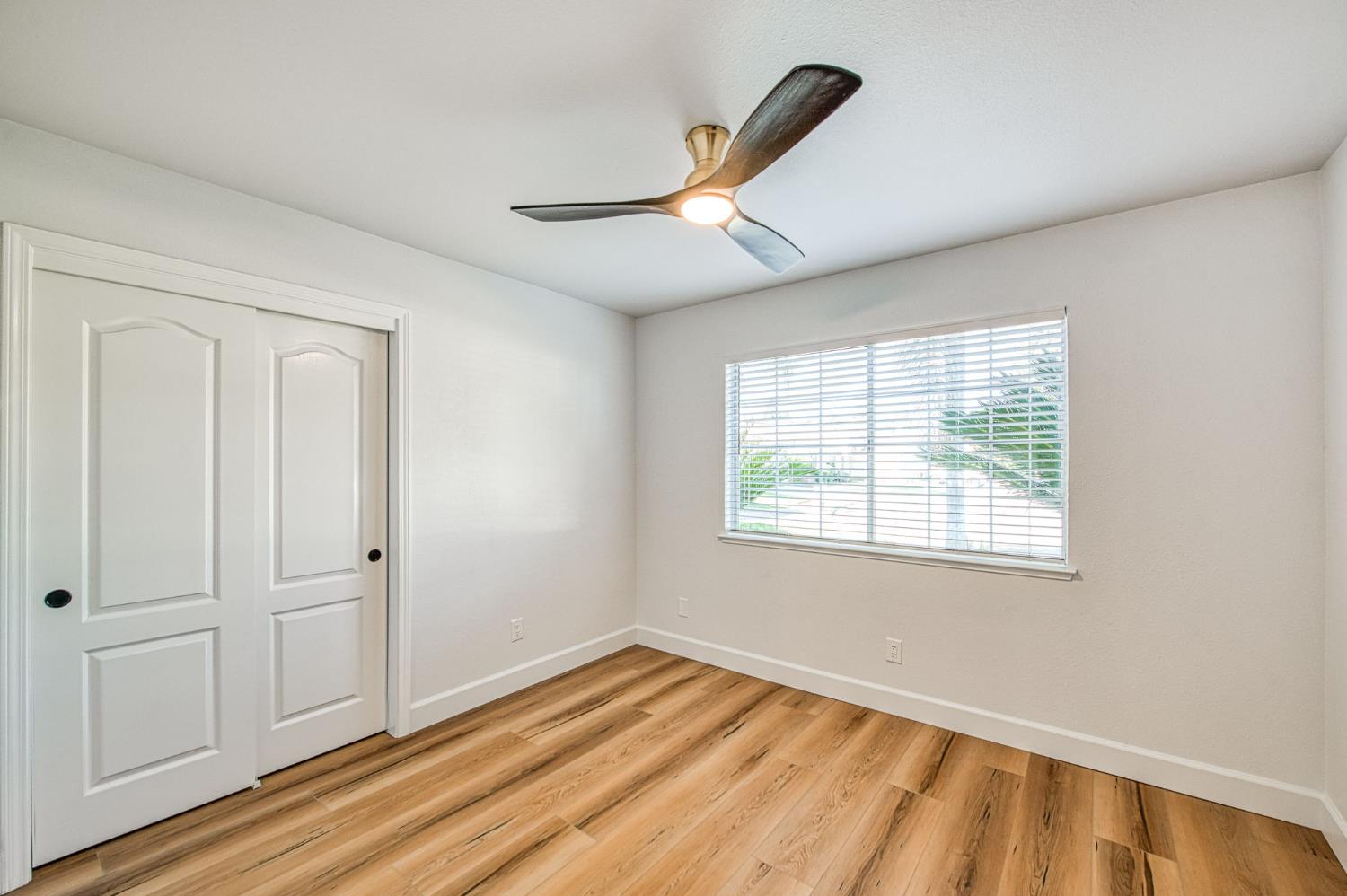 4994 West Decatur Avenue Fresno, CA 93722 - Photo 29 of 45