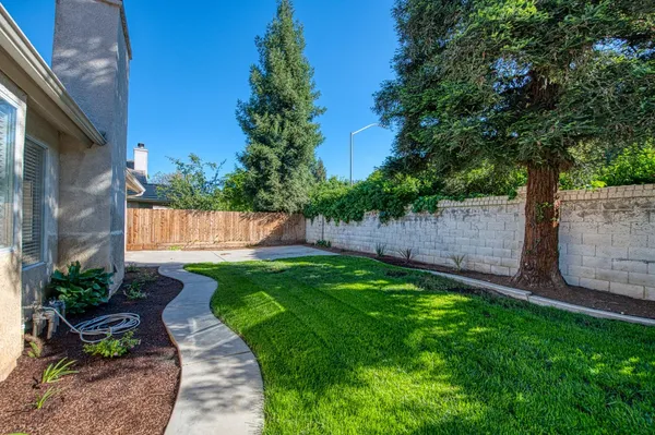 $449,900 | 4994 West Decatur Avenue, Fresno, CA 93722