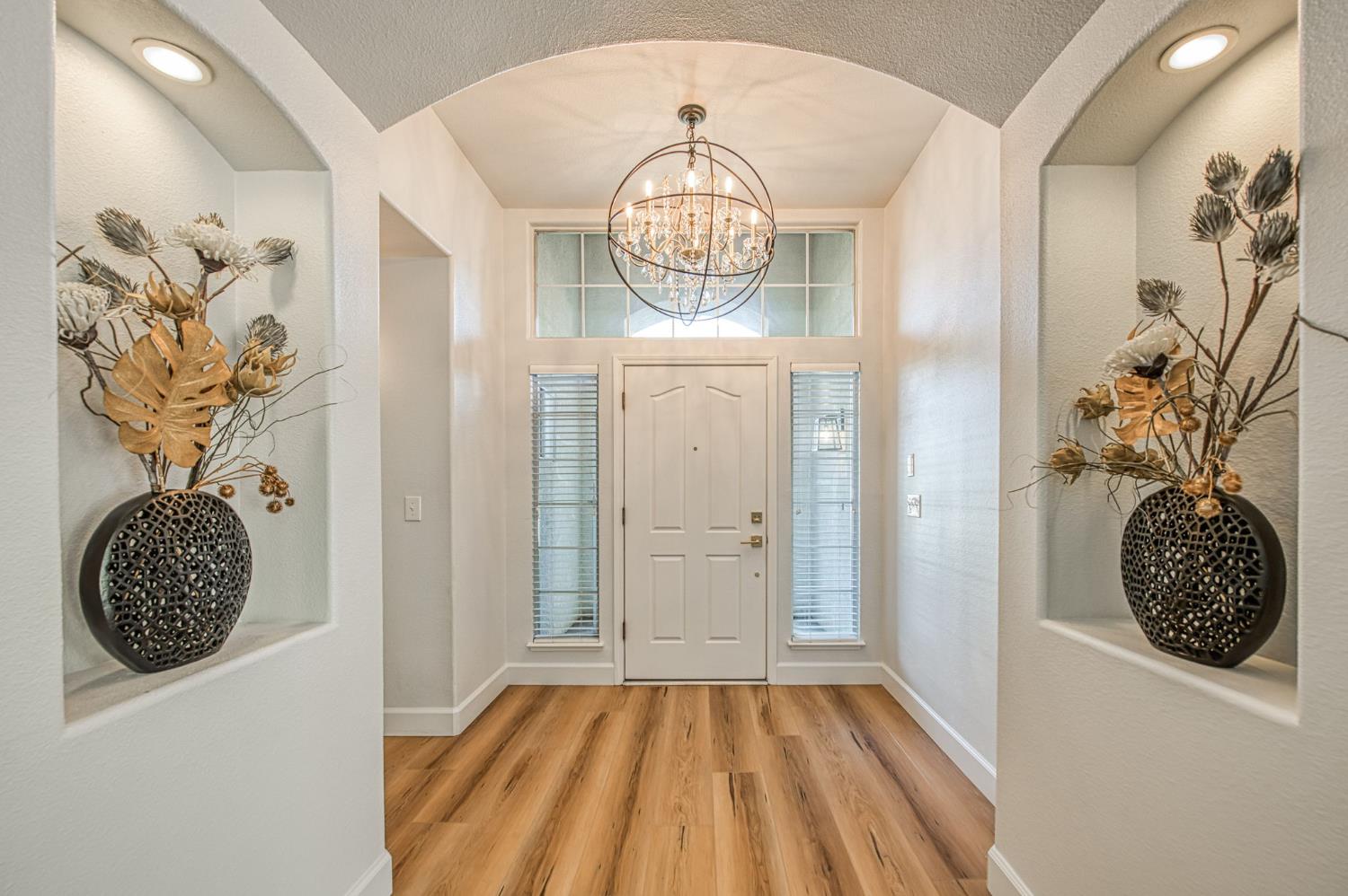 4994 West Decatur Avenue Fresno, CA 93722 - Photo 4 of 45